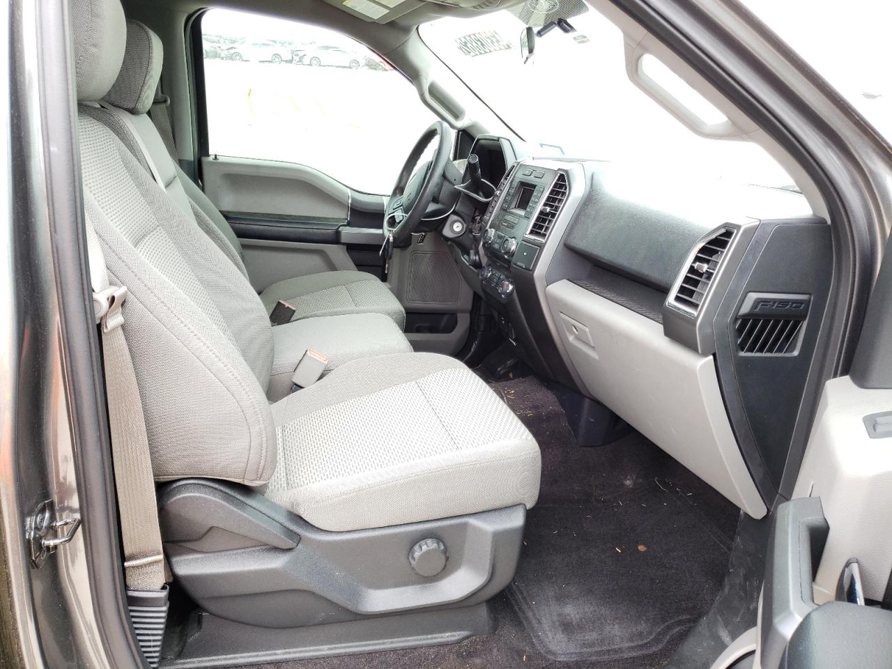 Photo 5 from auction – 2016 FORD F150 SUPER with VIN 1FTEW1C86GKD74171
