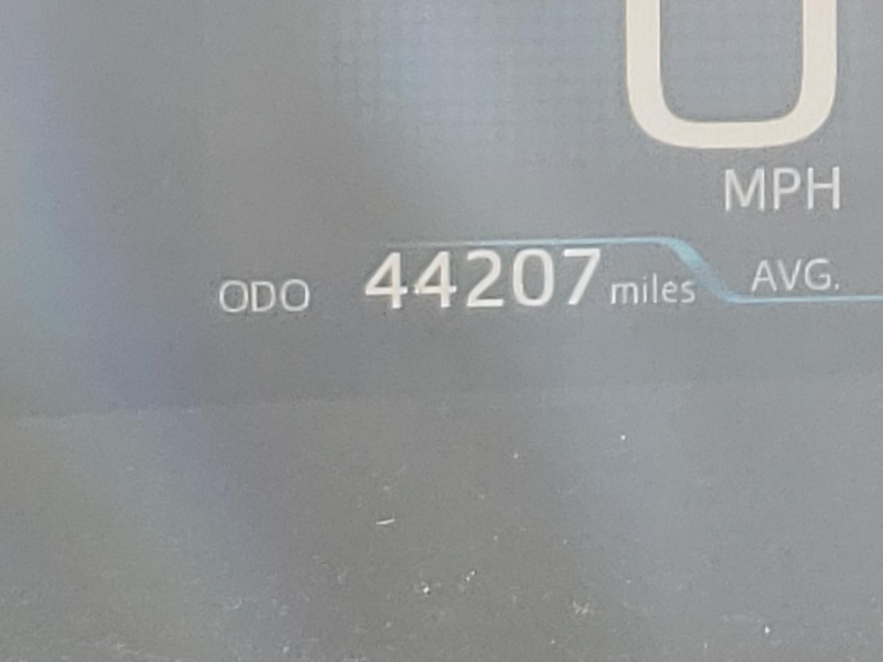 Photo 8 from auction – 2017 TOYOTA PRIUS with VIN JTDKARFU4H3543995