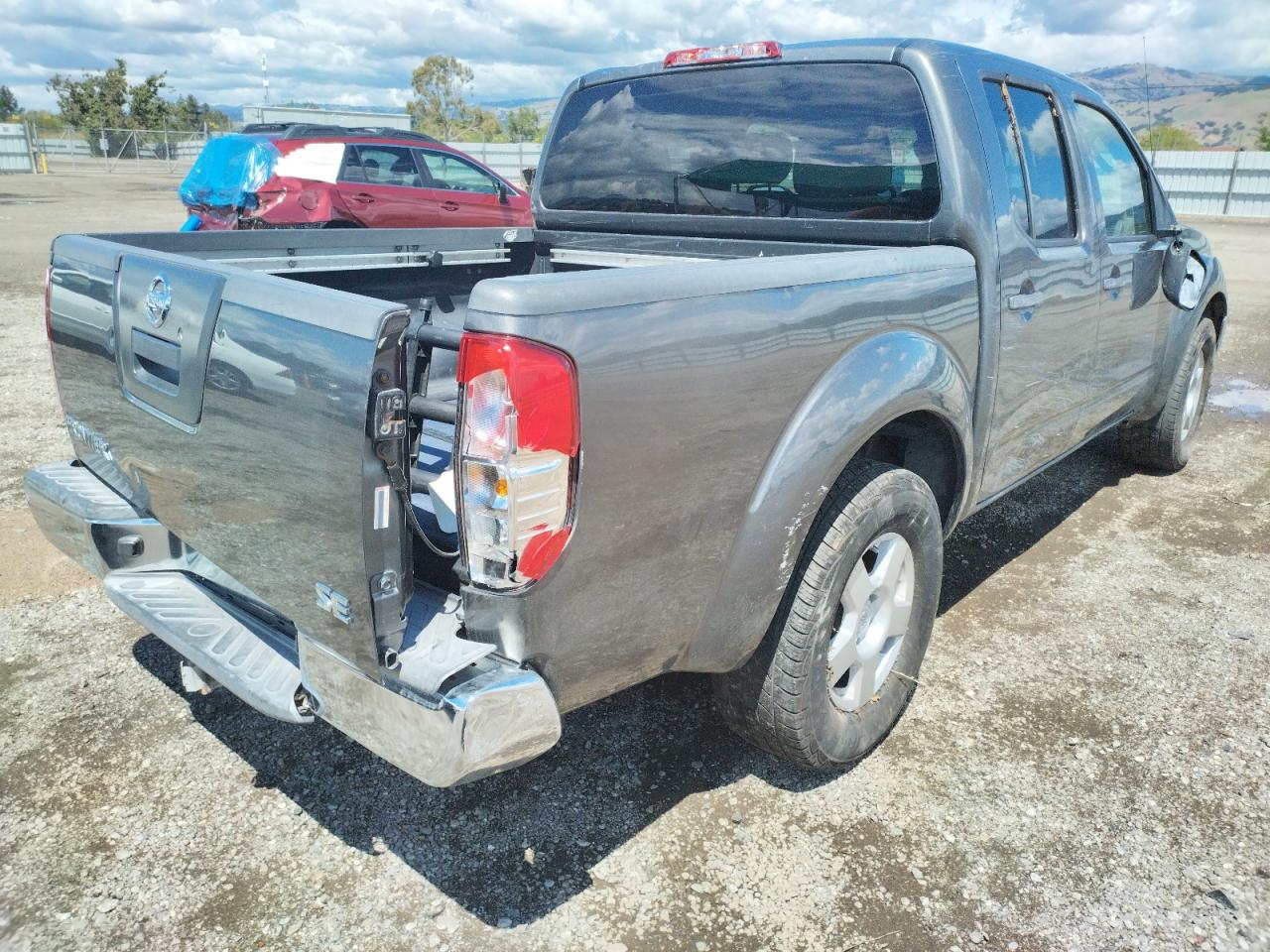 Photo 4 from auction – 2007 NISSAN FRONTIER C with VIN 1N6AD07U17C453499