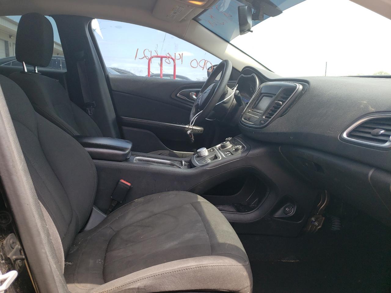 Фото 5 с аукциона – 2015 CHRYSLER 200 LIMITE с VIN 1C3CCCABXFN579245