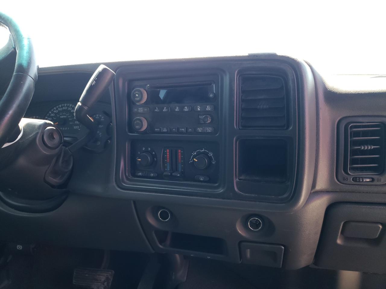 Photo 9 from auction – 2006 CHEVROLET SILVERADO with VIN 2GCEK19BX61276368