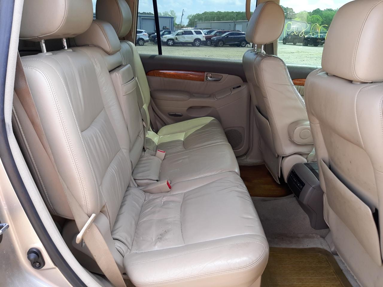 Photo 6 from auction – 2004 LEXUS GX 470 with VIN JTJBT20X940061259