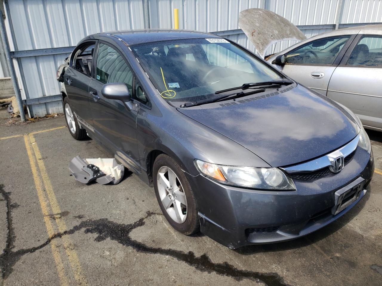 HONDA CIVIC LX 2010 with VIN 19XFA1F53AE001765 - Photo from auction