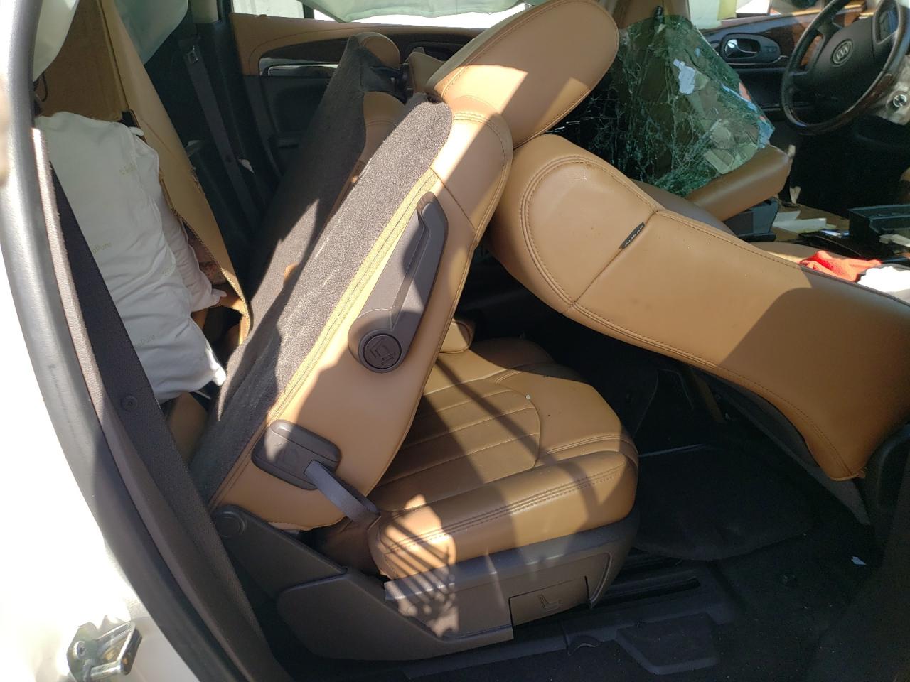 Photo 16 from auction – 2014 BUICK ENCLAVE with VIN 5GAKRCKDXEJ252714