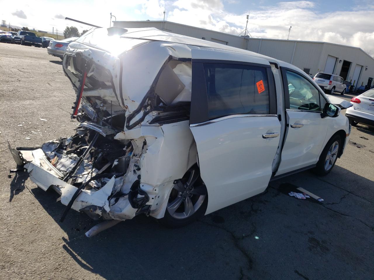 Photo 4 from auction – 2018 HONDA ODYSSEY EX with VIN 5FNRL6H57JB109964