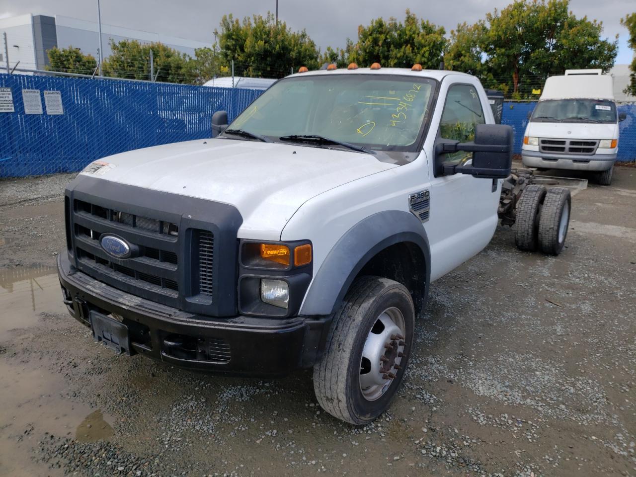 Photo 2 from auction – 2008 FORD F450 SUPER with VIN 1FD4F46Y98EA84351