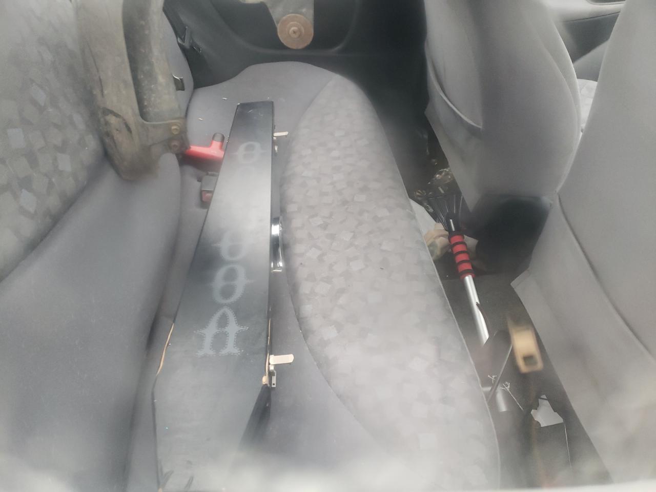 Photo 6 from auction – 2000 TOYOTA ECHO with VIN JTDAT1235Y0091514