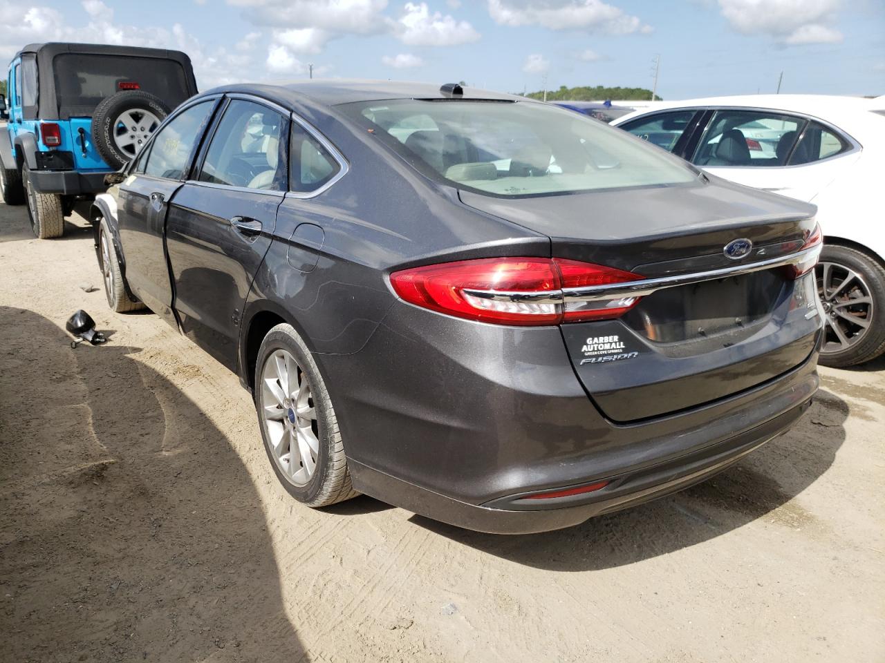 Photo 3 from auction – 2017 FORD FUSION SE with VIN 3FA6P0HD6HR124935