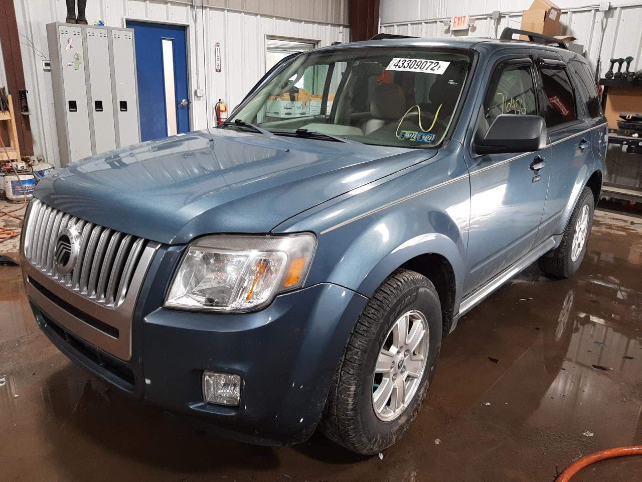 Photo 2 from auction – 2010 MERCURY MARINER with VIN 4M2CN9B73AKJ28844