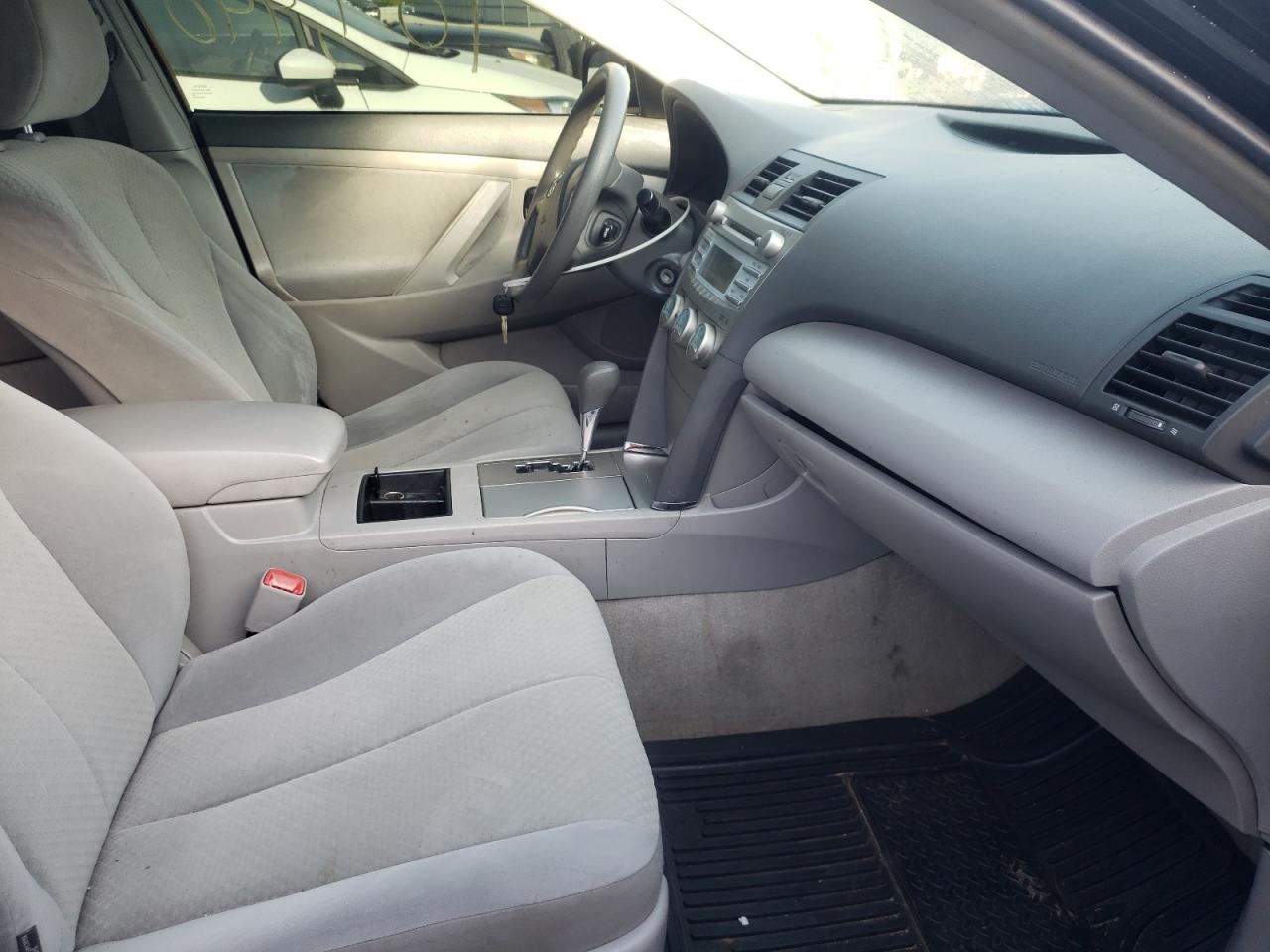 Photo 5 from auction – 2009 TOYOTA CAMRY BASE with VIN 4T1BE46K09U306773