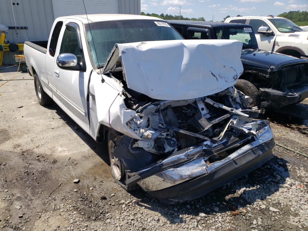 Photo 1 from auction – 1998 FORD F150 with VIN 1FTRX17L5WNA85356