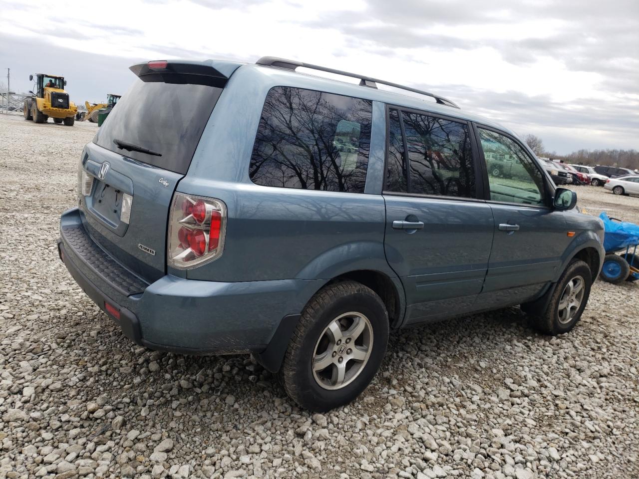 Photo 4 from auction – 2007 HONDA PILOT EXL with VIN 5FNYF18597B032223