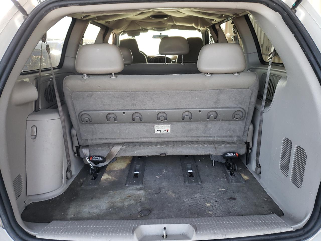 Foto 9 de la subasta – 2005 DODGE GRAND CARA con VIN 1D4GP24R85B249062