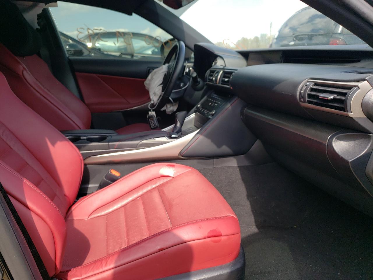 Photo 5 from auction – 2017 LEXUS IS 300 with VIN JTHCM1D2XH5023365