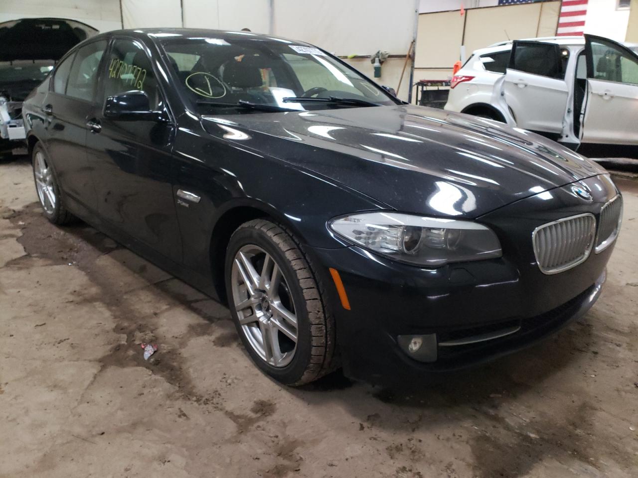 BMW 550 XI 2011 with VIN WBAFU9C56BC784001 - Photo from auction