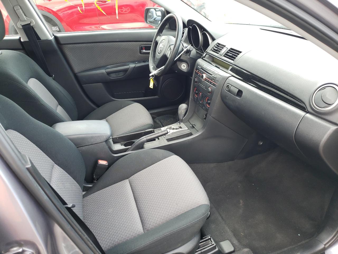 Photo 5 from auction – 2006 MAZDA 3 I with VIN JM1BK32G361445530