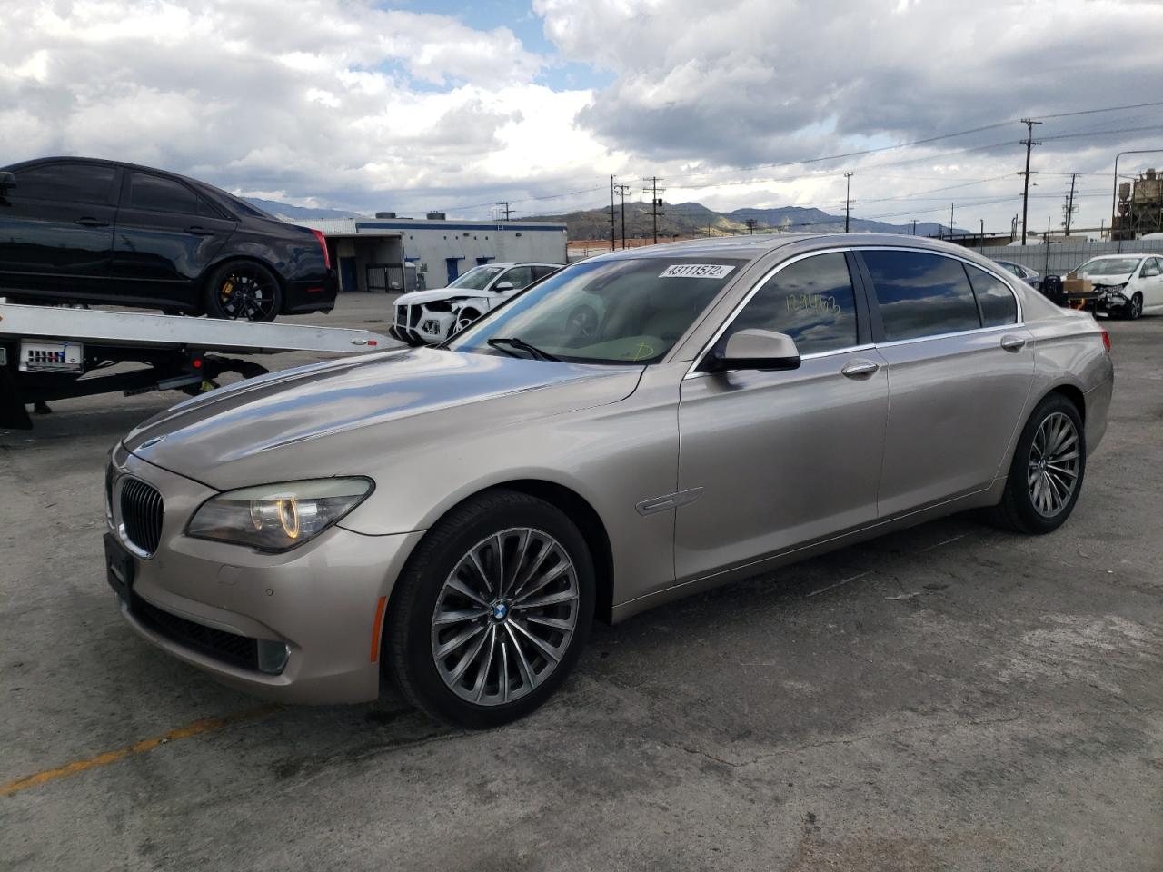 Photo 2 from auction – 2011 BMW 740 LI with VIN WBAKB4C53BC574060