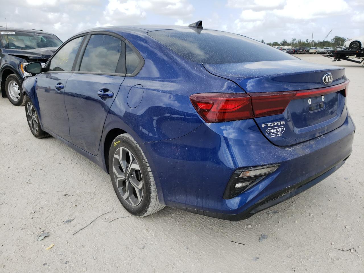 Photo 3 from auction – 2019 KIA FORTE FE with VIN 3KPF24AD8KE029334