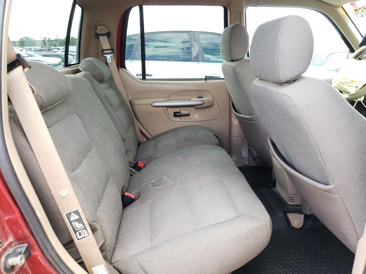Photo 6 from auction – 2001 FORD EXPLORER S with VIN 1FMZU67E01UC97678