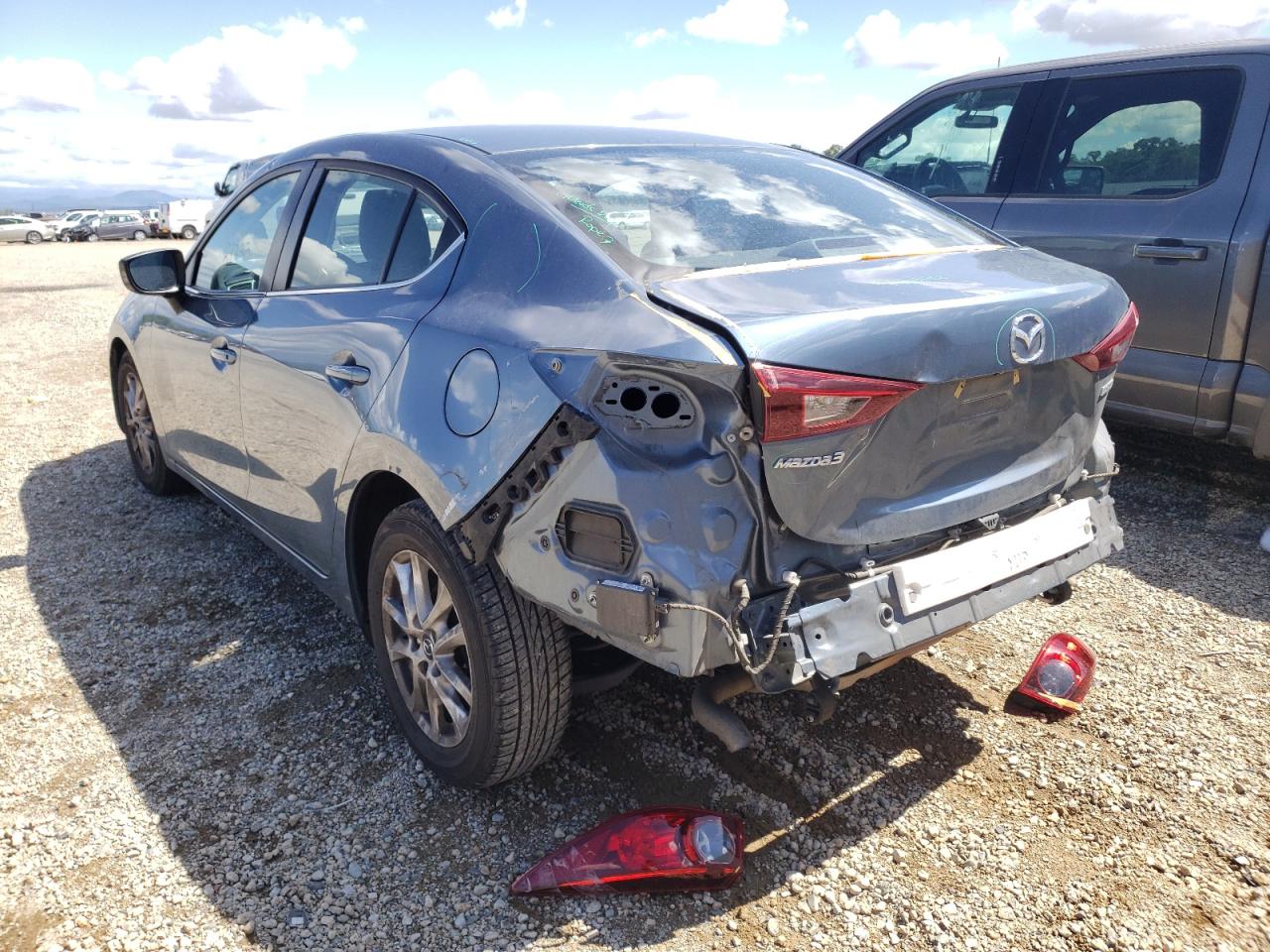 Photo 3 from auction – 2016 MAZDA 3 SPORT with VIN JM1BM1U79G1336003