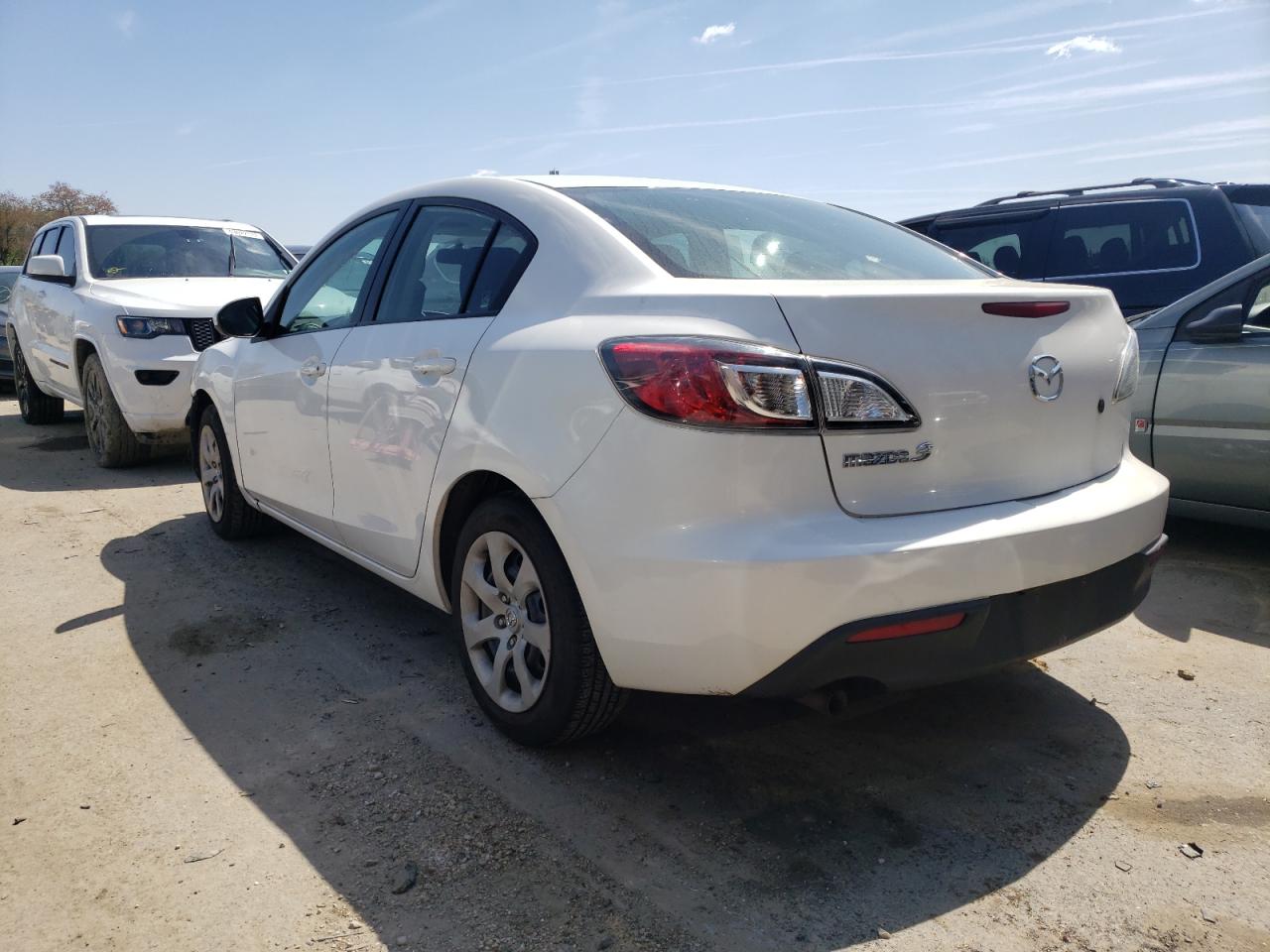 Photo 3 from auction – 2010 MAZDA 3 I with VIN JM1BL1SG1A1324893