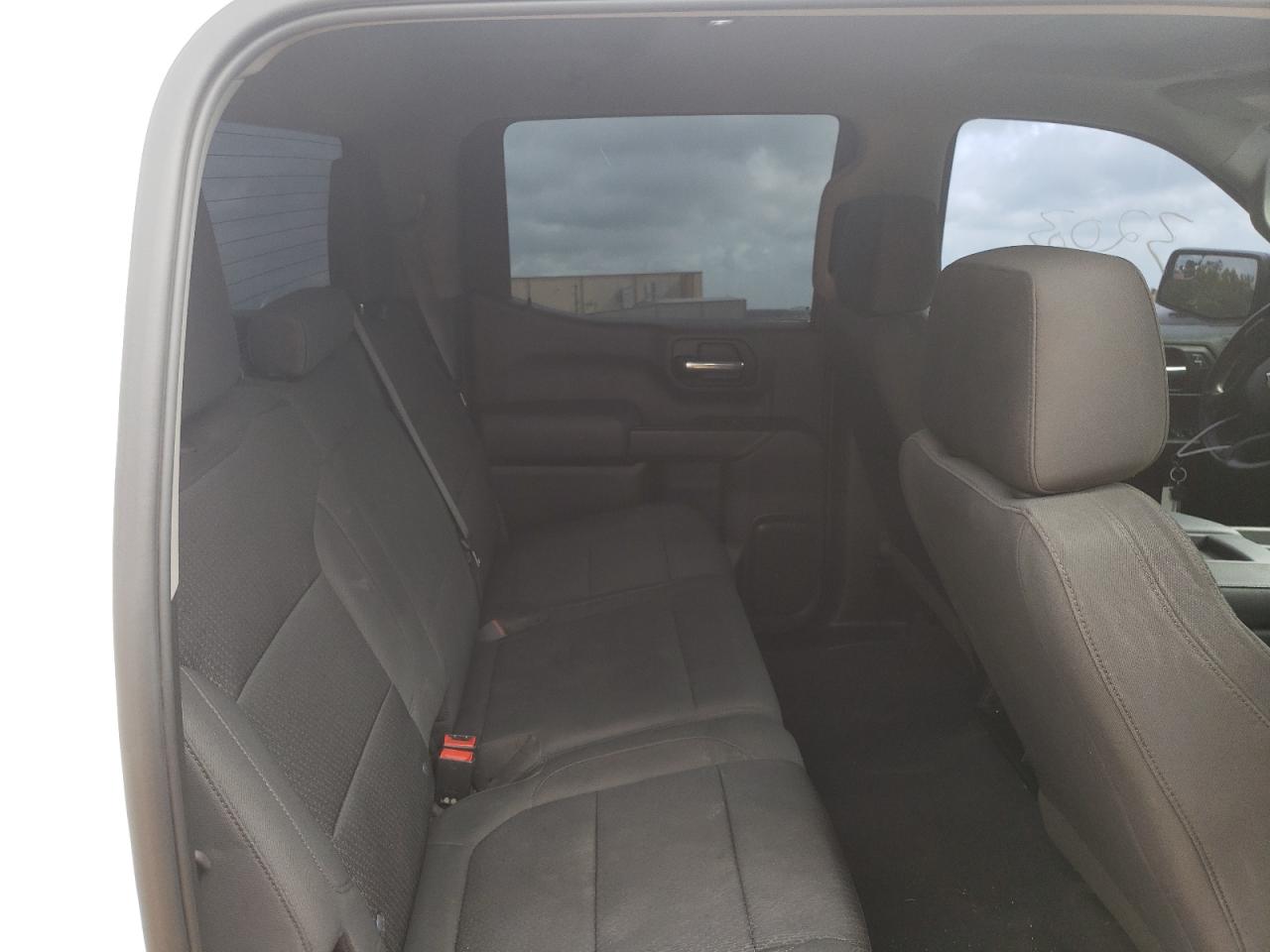 Photo 6 from auction – 2020 CHEVROLET SILVERADO with VIN 3GCPWBEH6LG108369