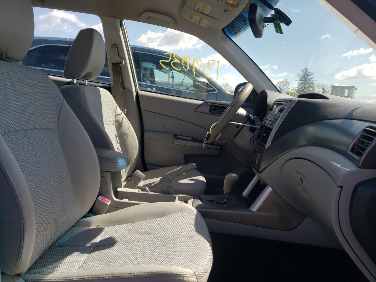 Photo 5 from auction – 2013 SUBARU FORESTER 2 with VIN JF2SHABC9DH430326