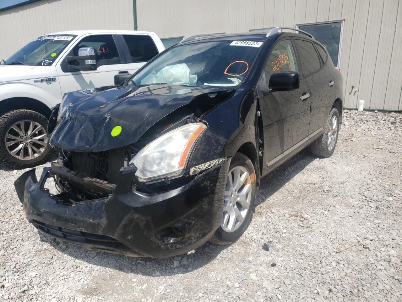 Photo 2 from auction – 2011 NISSAN ROGUE S with VIN JN8AS5MT3BW568182