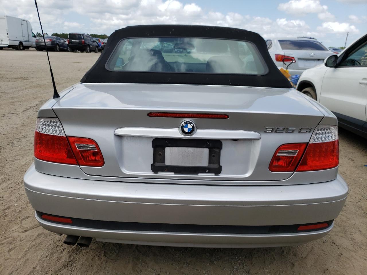 Photo 9 from auction – 2005 BMW 325 CI with VIN WBABW33435PL36826