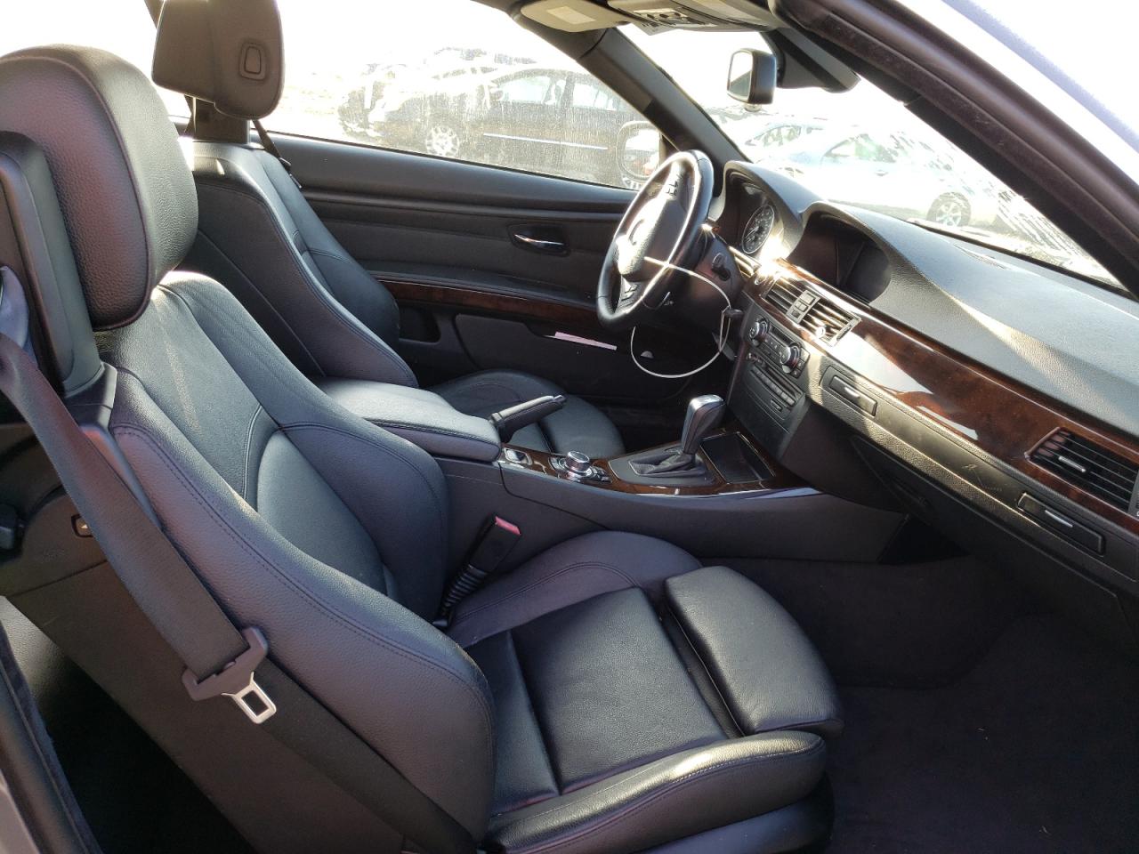 Photo 5 from auction – 2011 BMW 335 I with VIN WBADX7C59BE581269