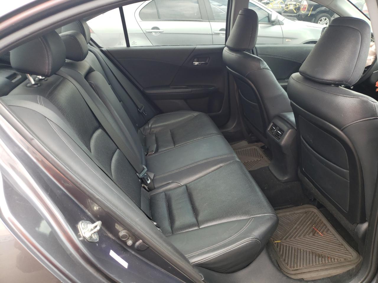 Photo 6 from auction – 2013 HONDA ACCORD with VIN 1HGCR2F87DA053310
