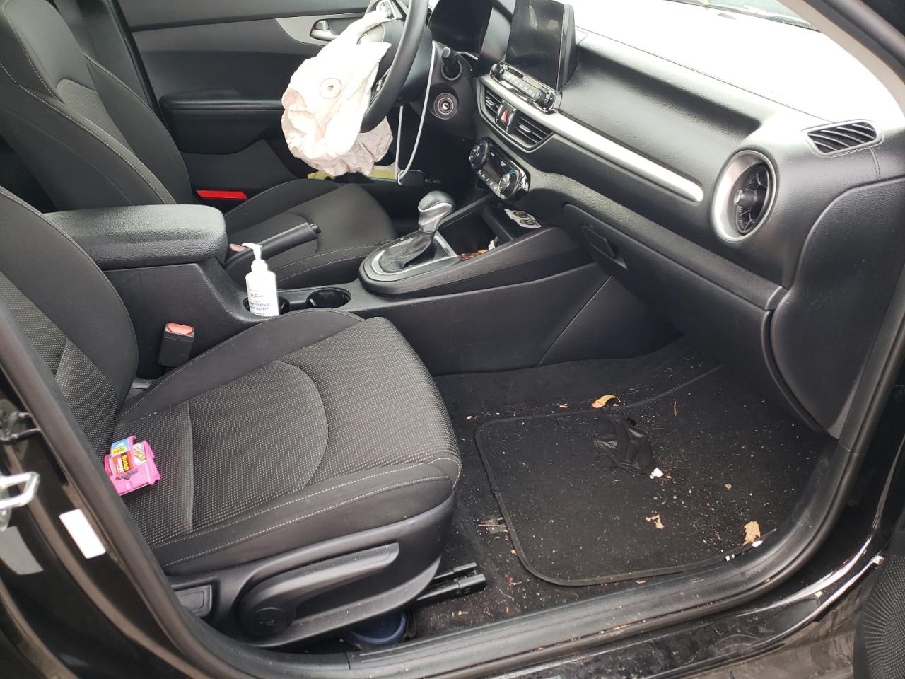 Photo 5 from auction – 2019 KIA FORTE FE with VIN 3KPF24AD7KE008507