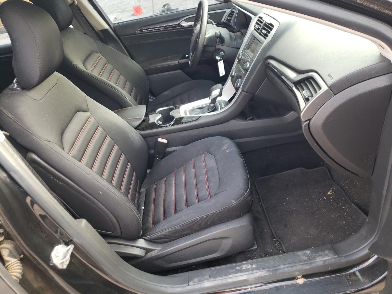 Photo 5 from auction – 2014 FORD FUSION SE with VIN 1FA6P0HDXE5394071