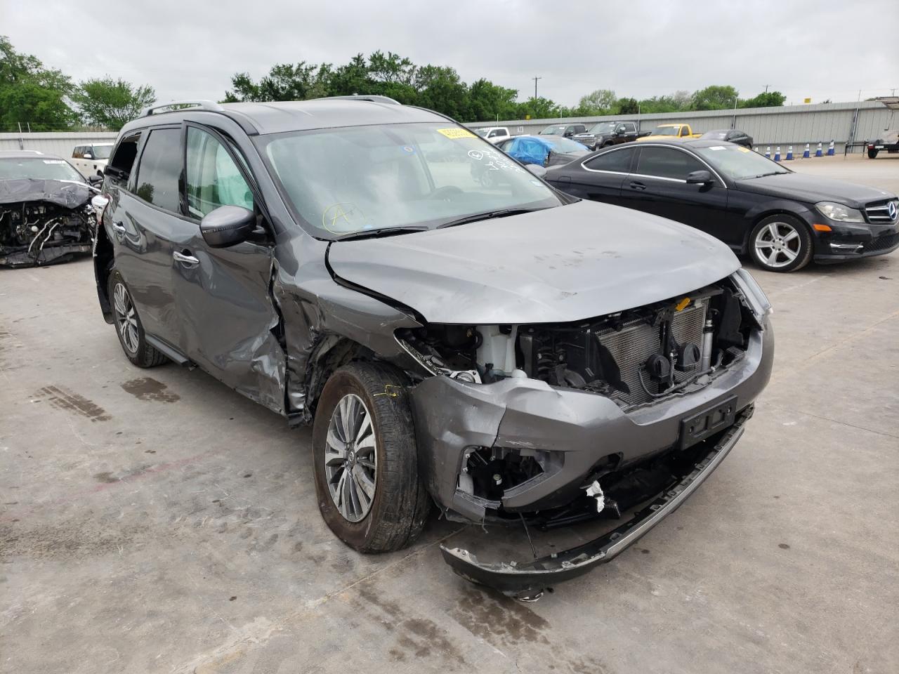 NISSAN PATHFINDER 2020 with VIN 5N1DR2BN9LC617066 - Photo from auction