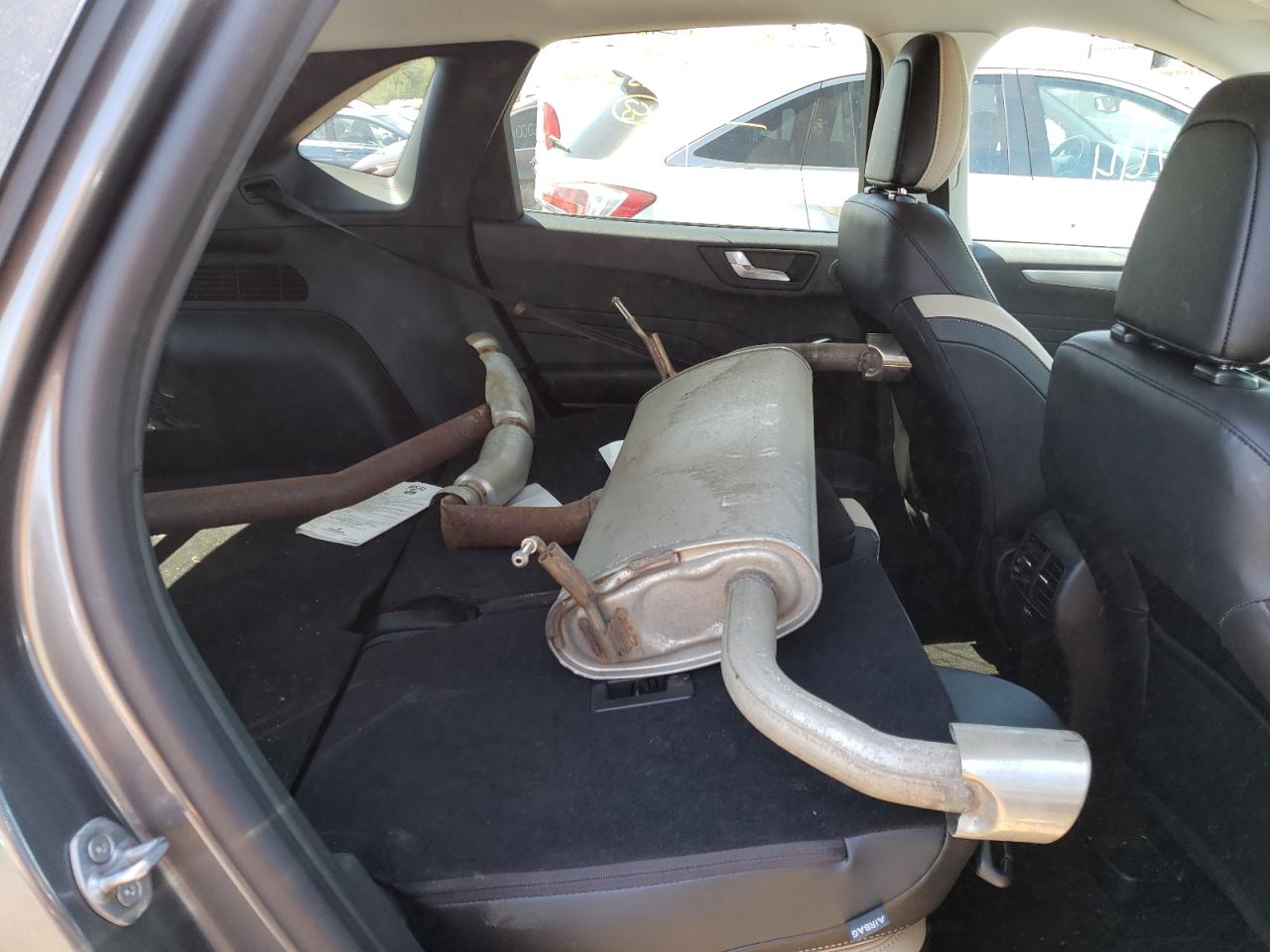 Photo 6 from auction – 2021 FORD ESCAPE TIT with VIN 1FMCU9J91MUA58082