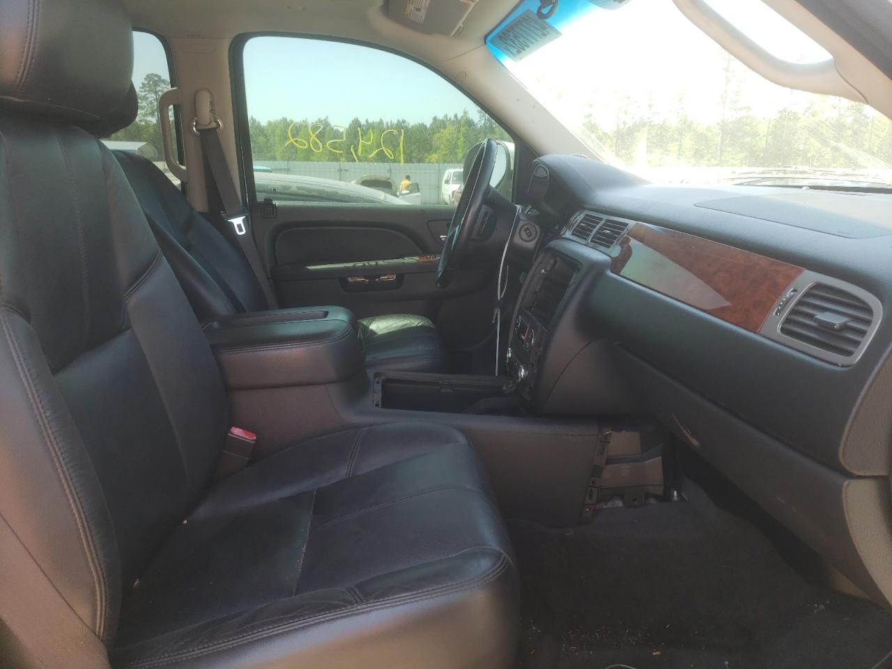 Photo 5 from auction – 2013 CHEVROLET TAHOE C150 with VIN 1GNSCBE07DR279539