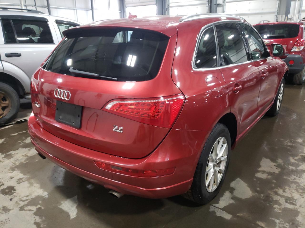 Photo 4 from auction – 2010 AUDI Q5 PREMIUM with VIN WA1LKAFP3AA019181