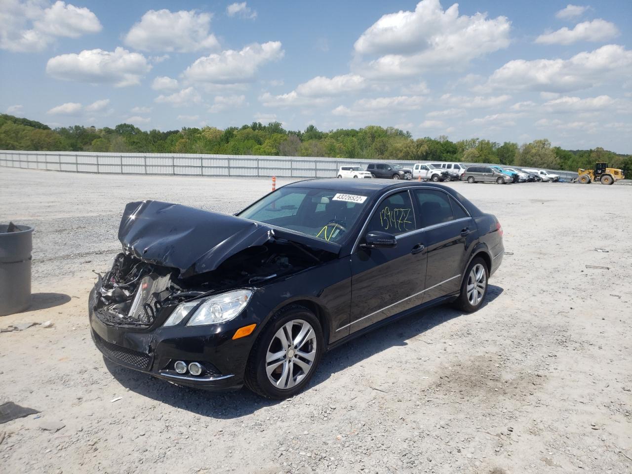 Photo 2 from auction – 2011 MERCEDES-BENZ E 350 with VIN WDDHF5GBXBA343259