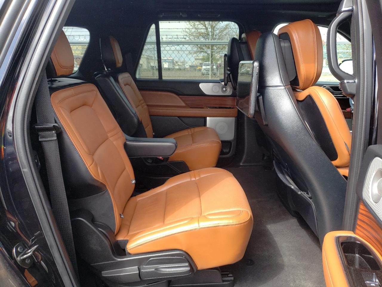 Photo 6 from auction – 2019 LINCOLN NAVIGATOR with VIN 5LMJJ3LT4KEL11194