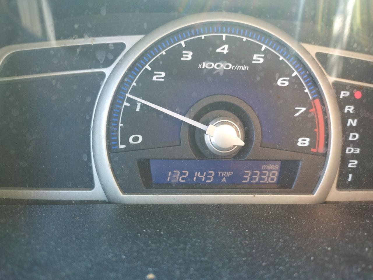 Photo 8 from auction – 2010 HONDA CIVIC VP with VIN 19XFA1F37AE053043