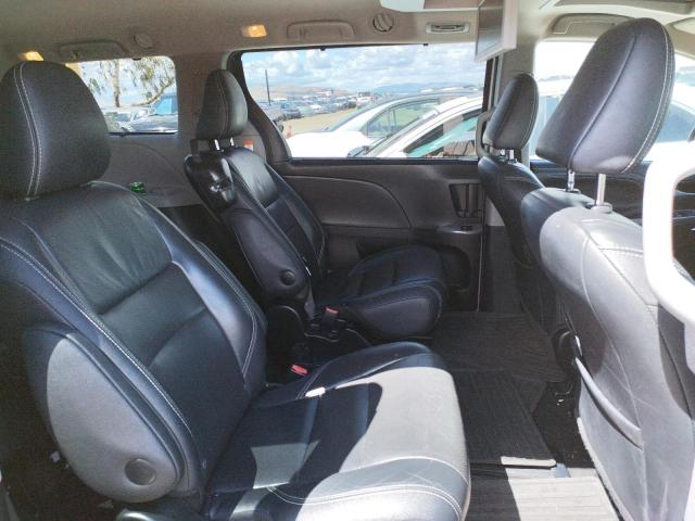 Photo 6 from auction – 2017 TOYOTA SIENNA SE with VIN 5TDXZ3DC0HS887201