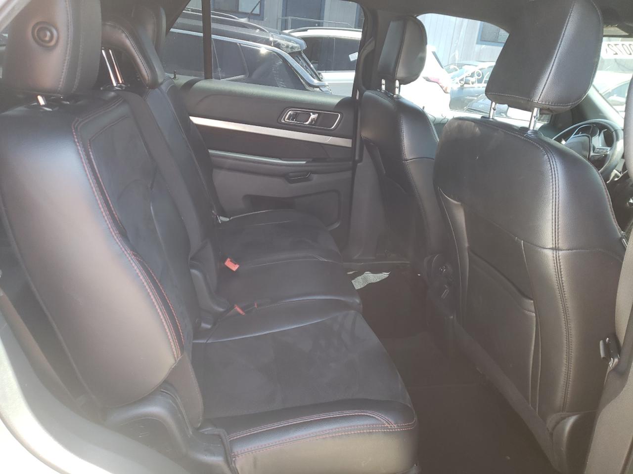 Photo 6 from auction – 2018 FORD EXPLORER X with VIN 1FM5K7D87JGA14684