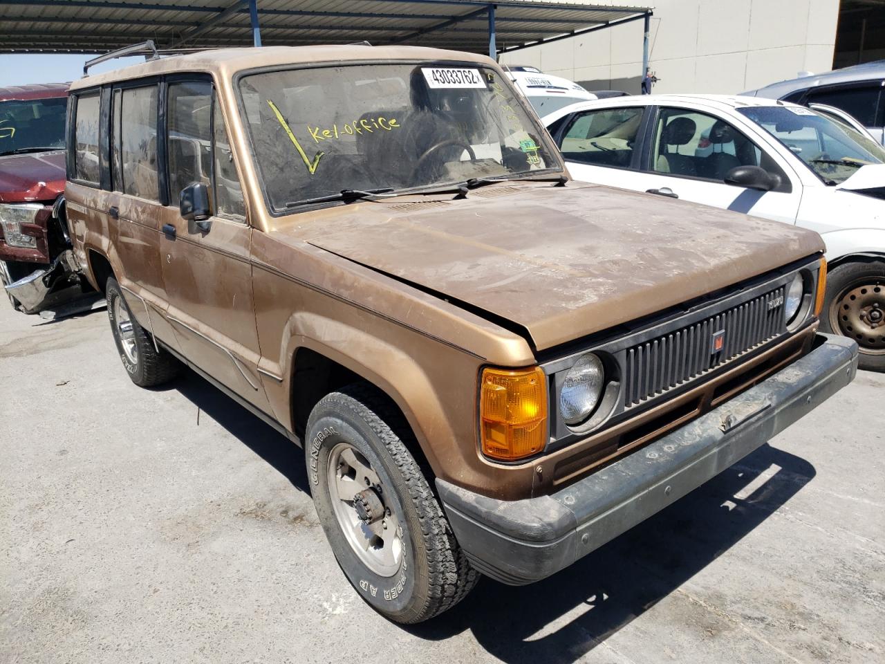 ISUZU TROOPER II 1986 with VIN JAACH18L2G5437495 - Photo from auction