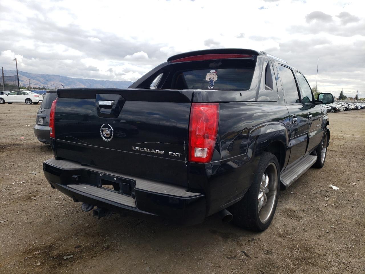 Photo 4 from auction – 2005 CADILLAC ESCALADE E with VIN 3GYEK62N45G268901