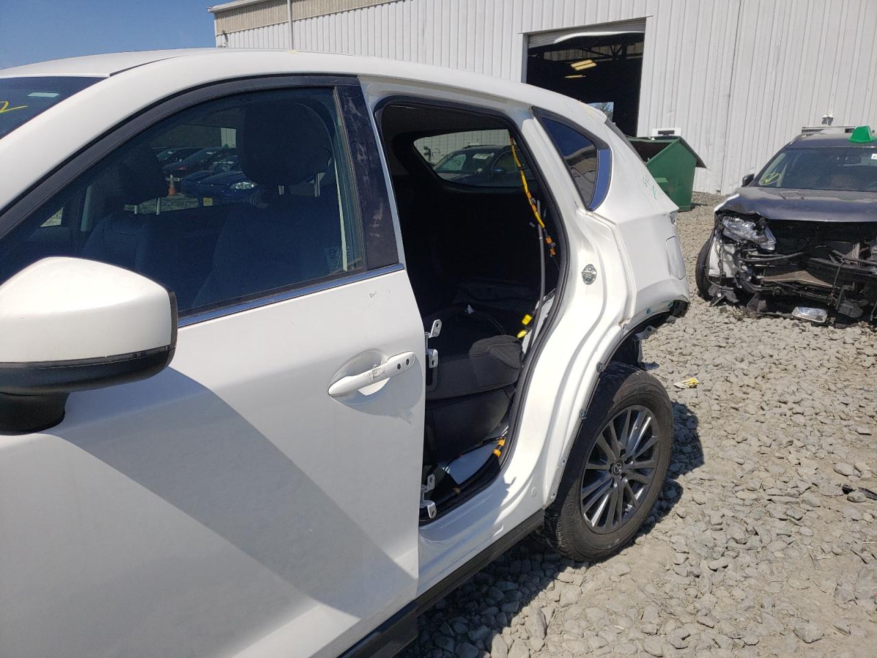 Photo 19 from auction – 2019 MAZDA CX-5 TOURI with VIN JM3KFBCM2K0559156
