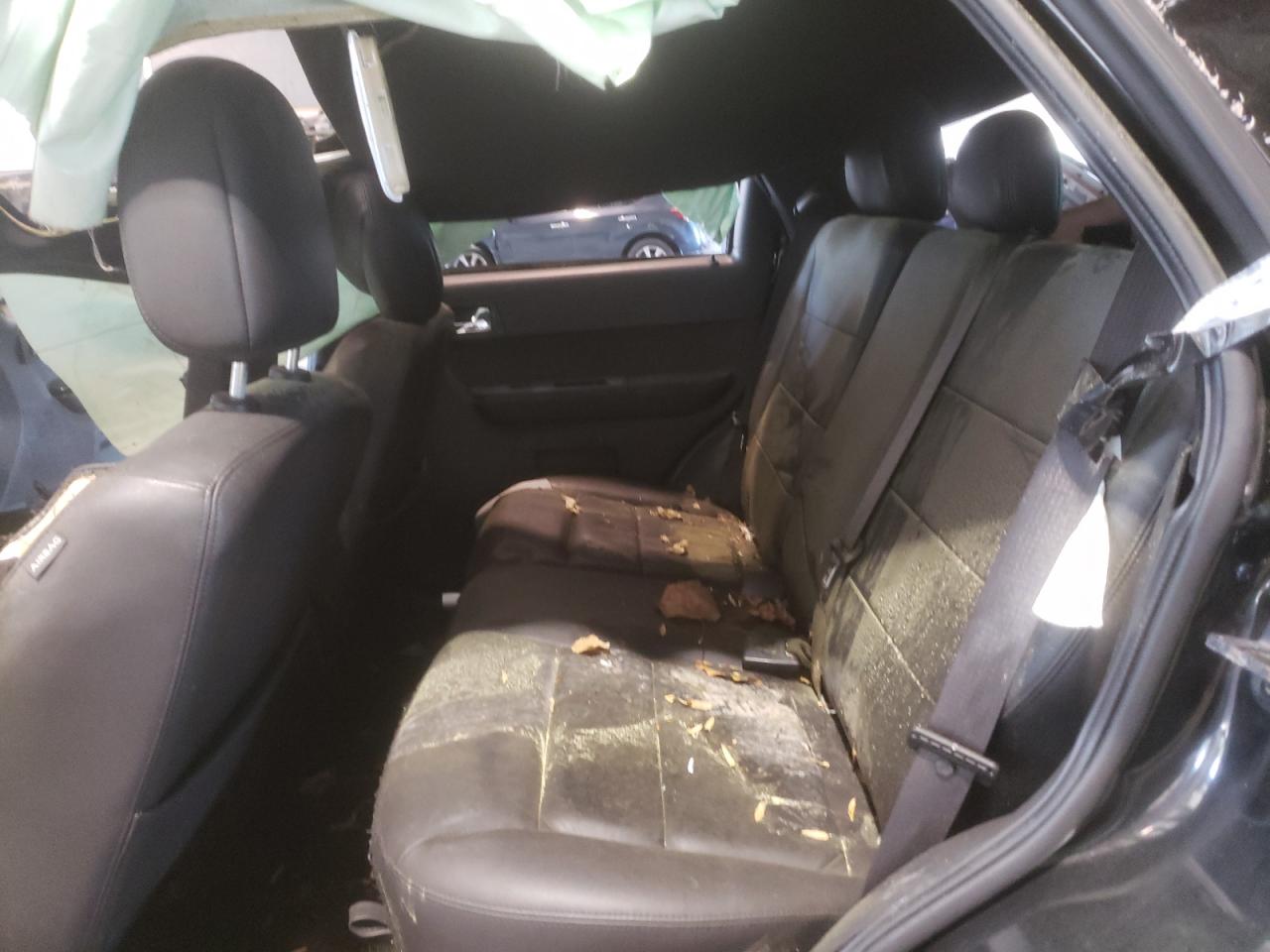 Photo 6 from auction – 2011 FORD ESCAPE LIM with VIN 1FMCU0E71BKC01268