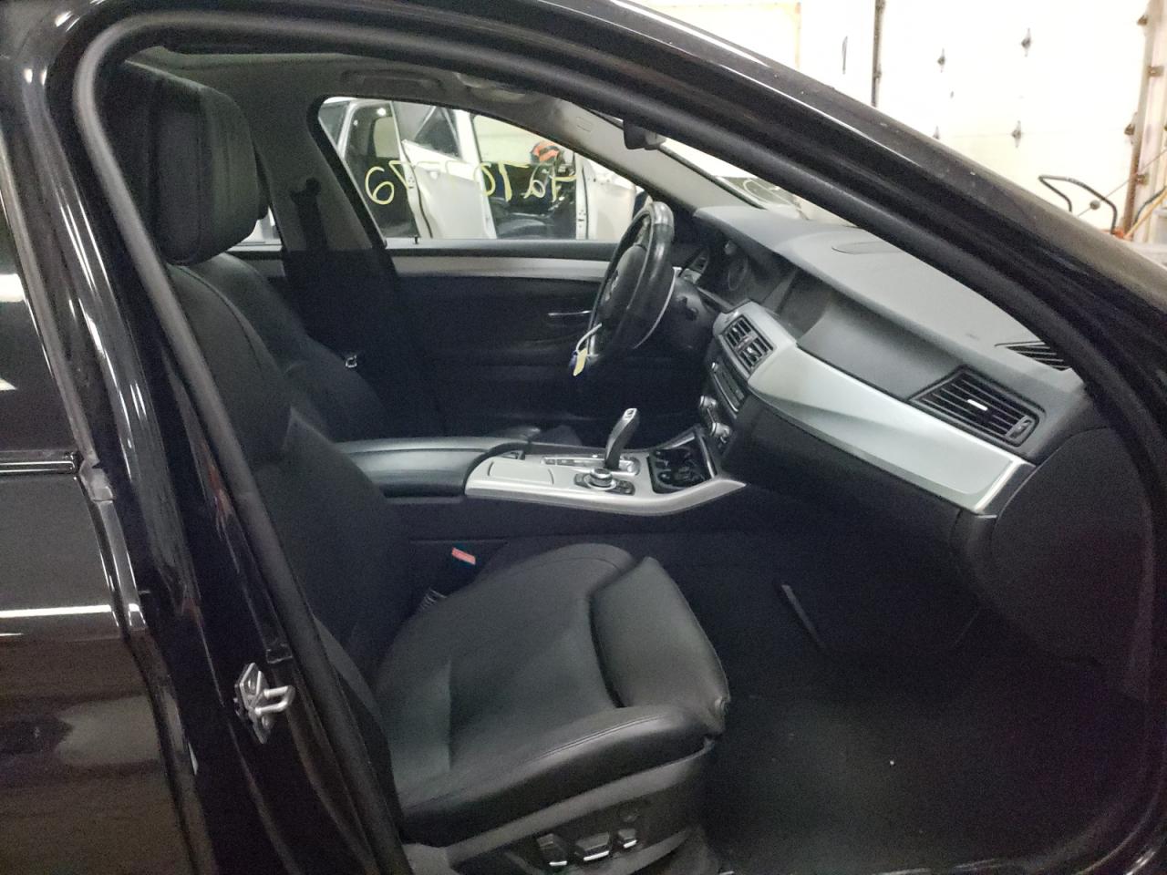 Photo 5 from auction – 2011 BMW 550 XI with VIN WBAFU9C56BC784001