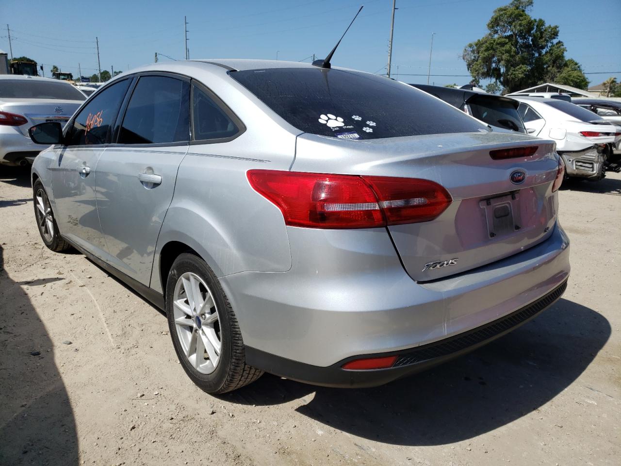 Photo 3 from auction – 2017 FORD FOCUS SE with VIN 1FADP3F26HL216300