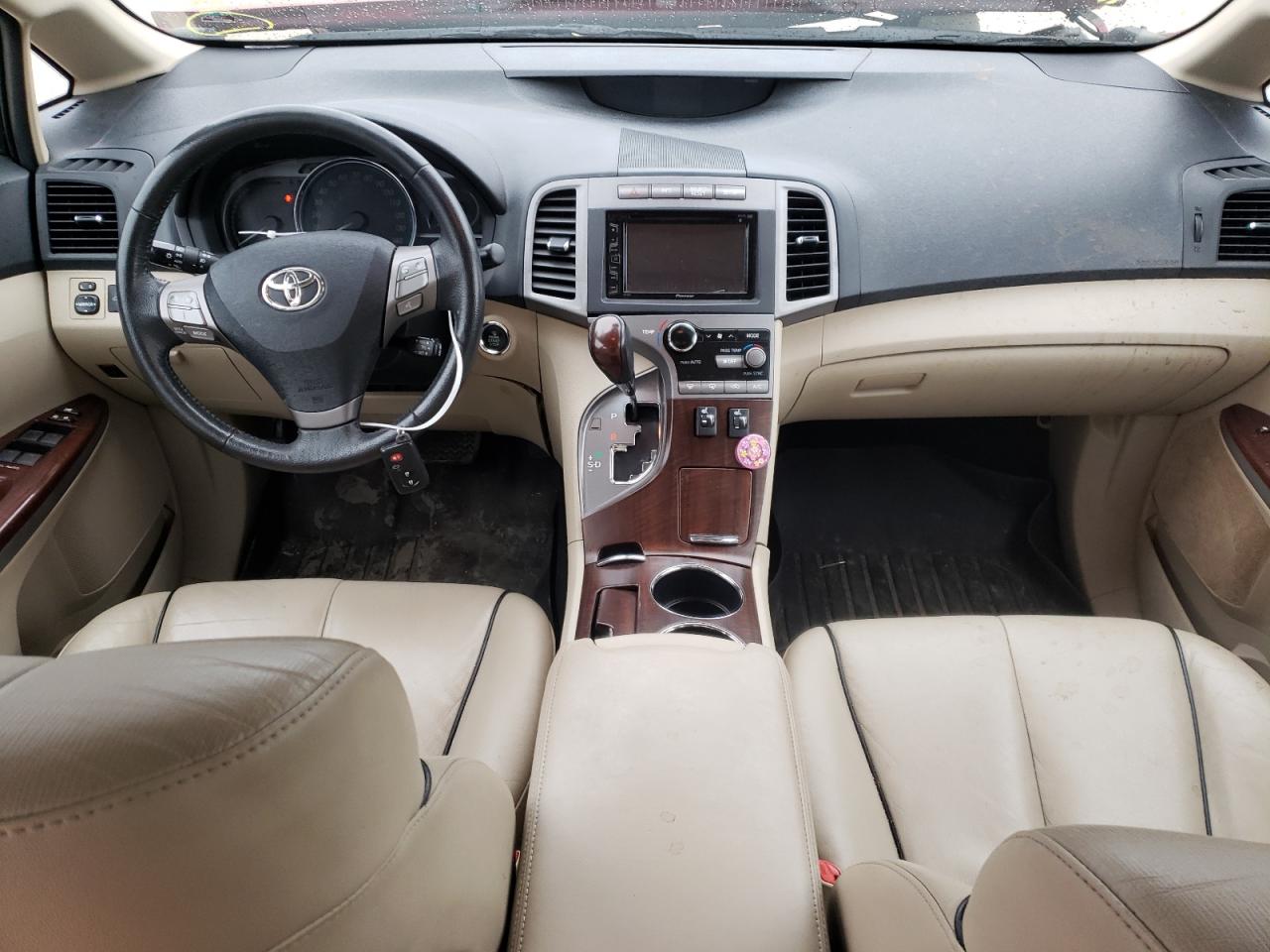 Photo 9 from auction – 2010 TOYOTA VENZA with VIN 4T3BA3BB4AU014938