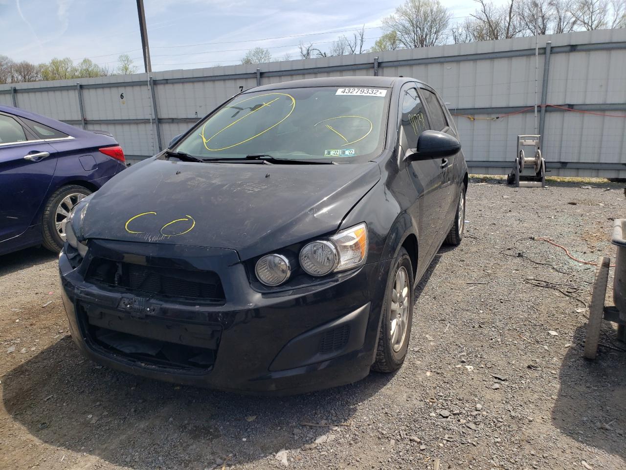 Foto 2 de la subasta – 2012 CHEVROLET SONIC LS con VIN 1G1JB6SH4C4133192